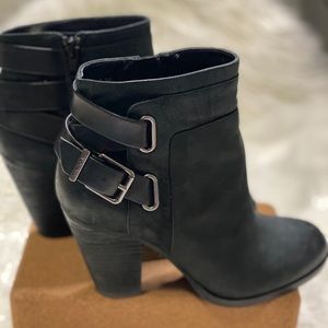 Gianni Bini Booties